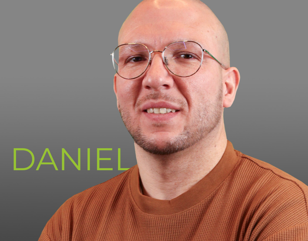 Ausbilder Daniel Naves, Logistik