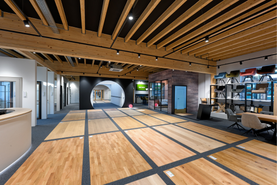 Neuer Showroom von Holz Becher